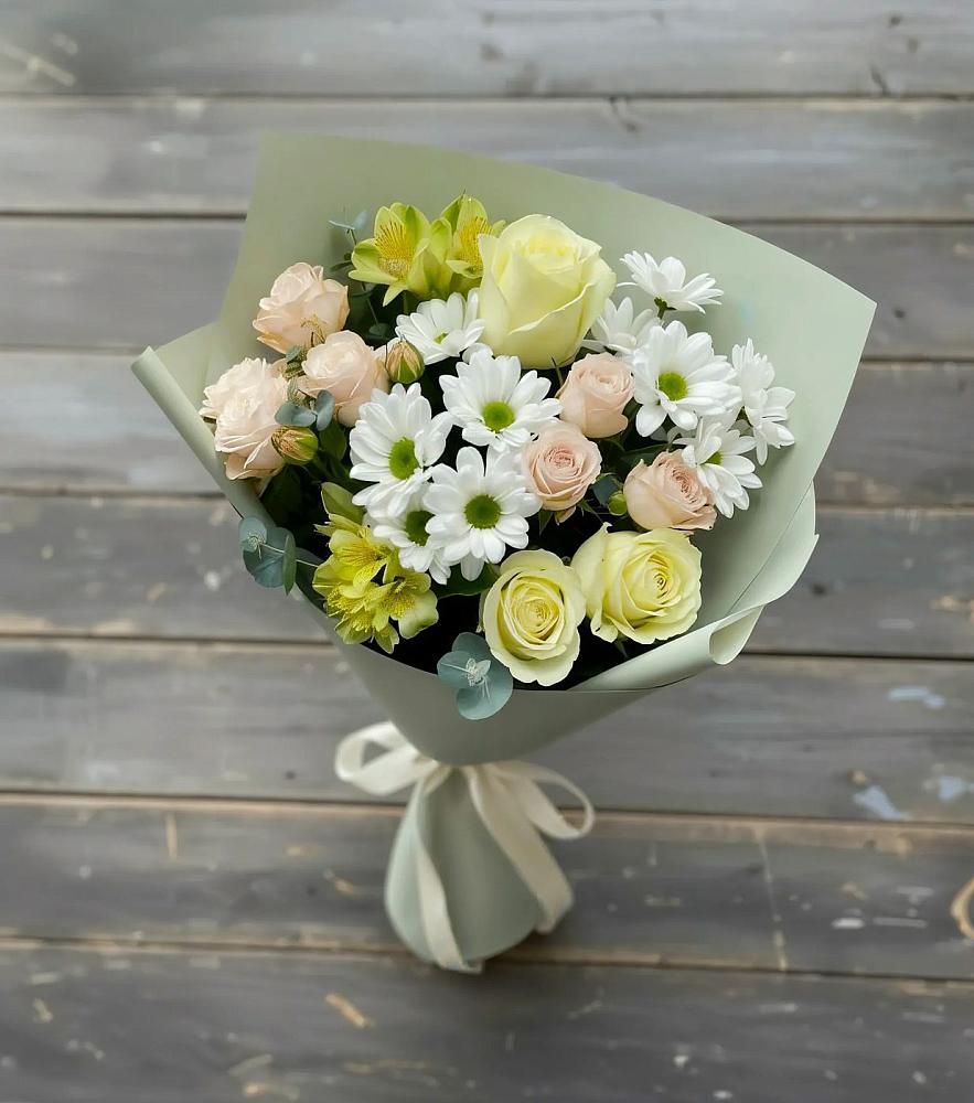 Букет цветов из: Альстромерии, Розы и Хризантемы в Панахесе