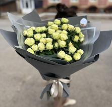 Букет Белые кустовые розы Солинеро в Панахесе