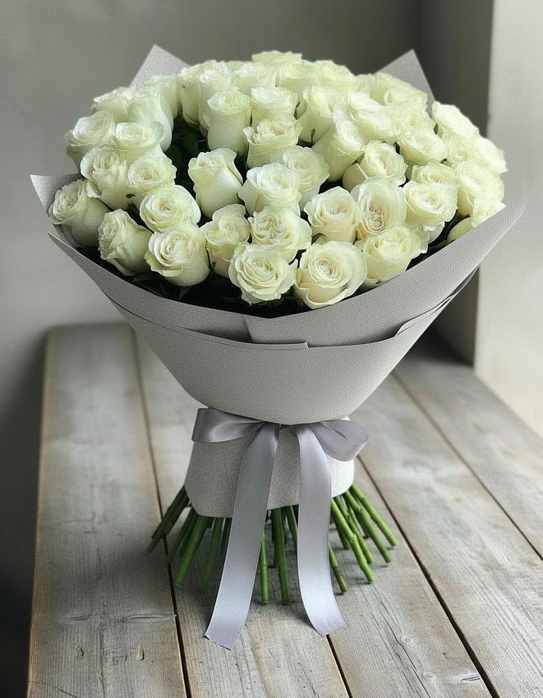 Букет 35 Белых роз в Панахесе
