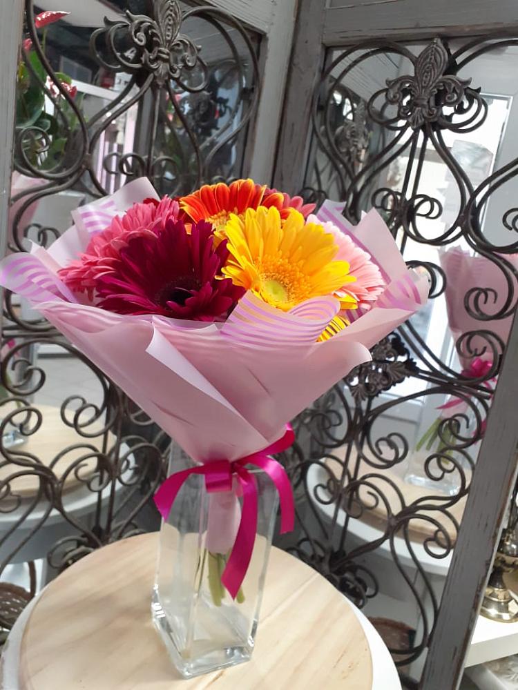 Букет цветов из: Герберы в Панахесе