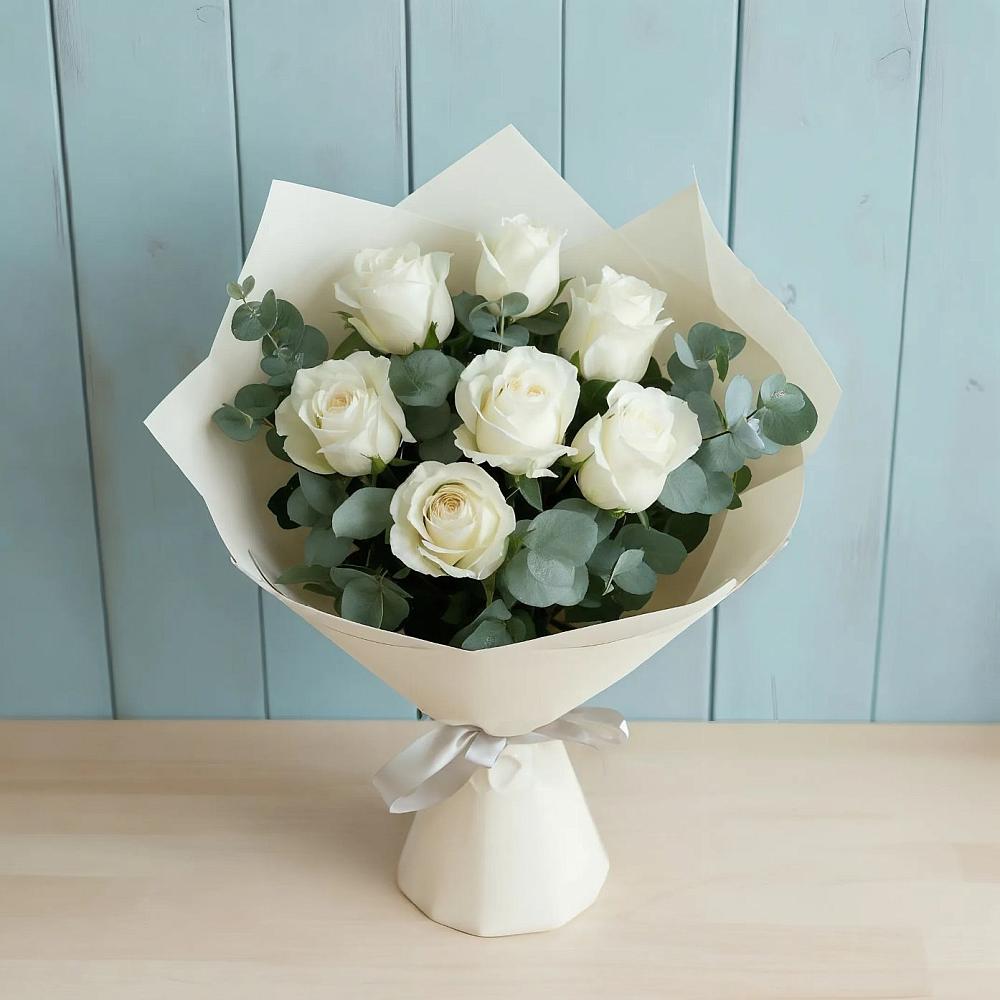 Букет Белые розы в Эвкалипте в Панахесе