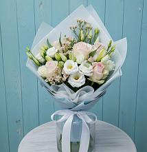 Букет цветов из:  Розы и Лизиантусы #REPLACE_PRED# Панахесе