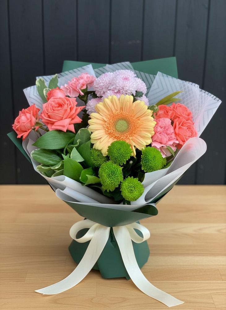 Букет цветов из: Гвоздики, Розы, Герберы и Хризантемы в Панахесе